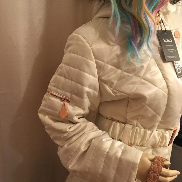 RARE gorgeous vinatge brand new satin xo xo puffer jacket with gold hardware! - Picture 8 of 16